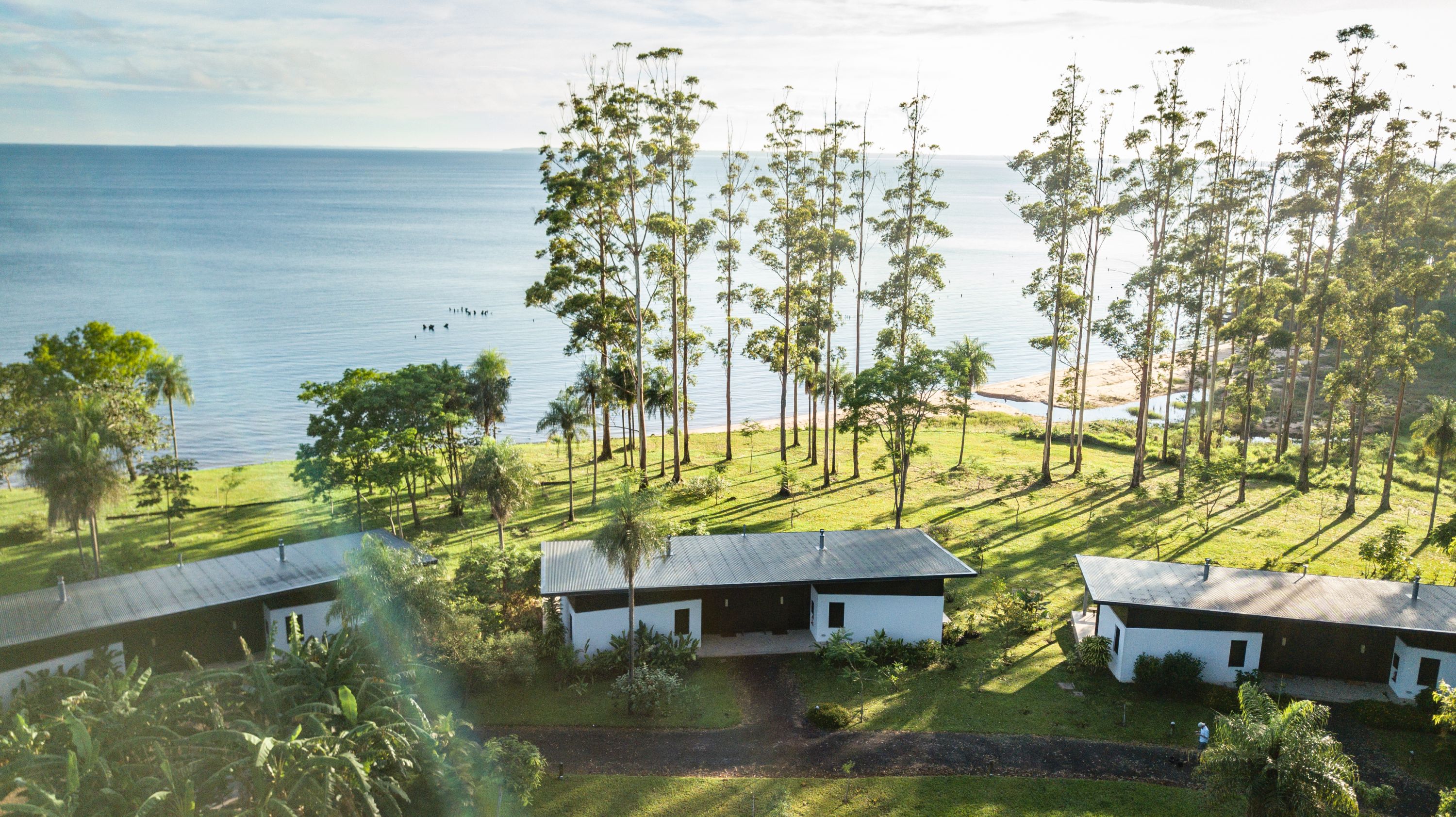 Hotel Puerto Valle, hospedaje de lujo sustentable en los Esteros del Iberá, Corrientes